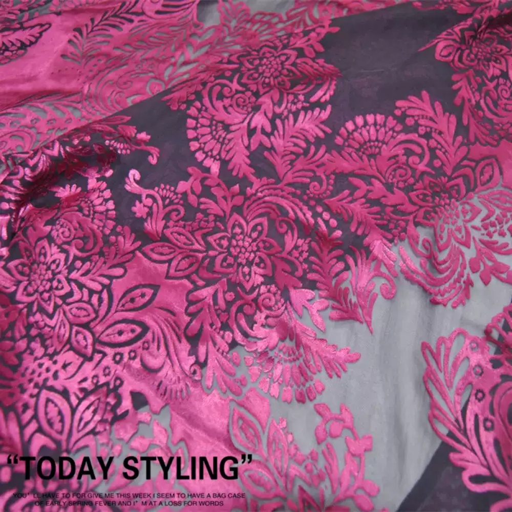 Robe Silk Women - قماش حرير مطبوع بتصميم زهور وردية