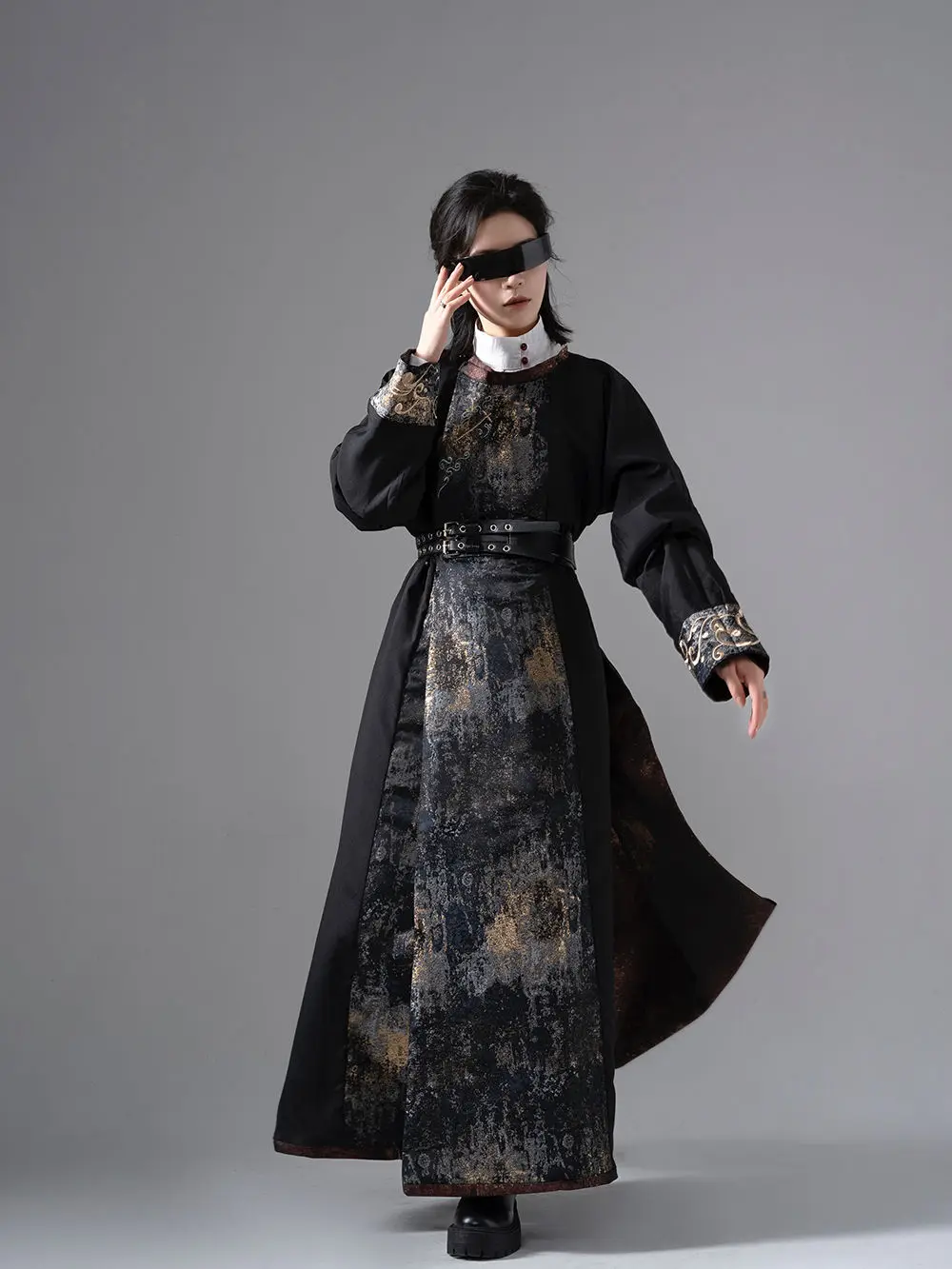 رداء من الحرير الصيني زي سلالة - مراجعة Robe Silk Women وسعره