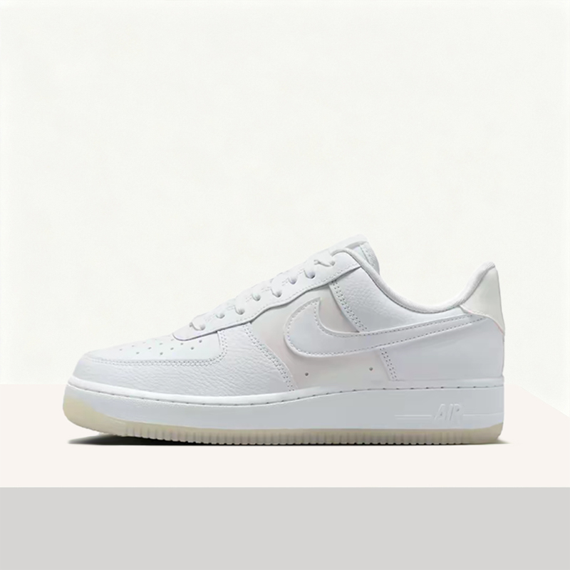 حذاء رياضي نسائي من Nike Air F - مراجعة Nike Shoes Air Force 1 وسعره